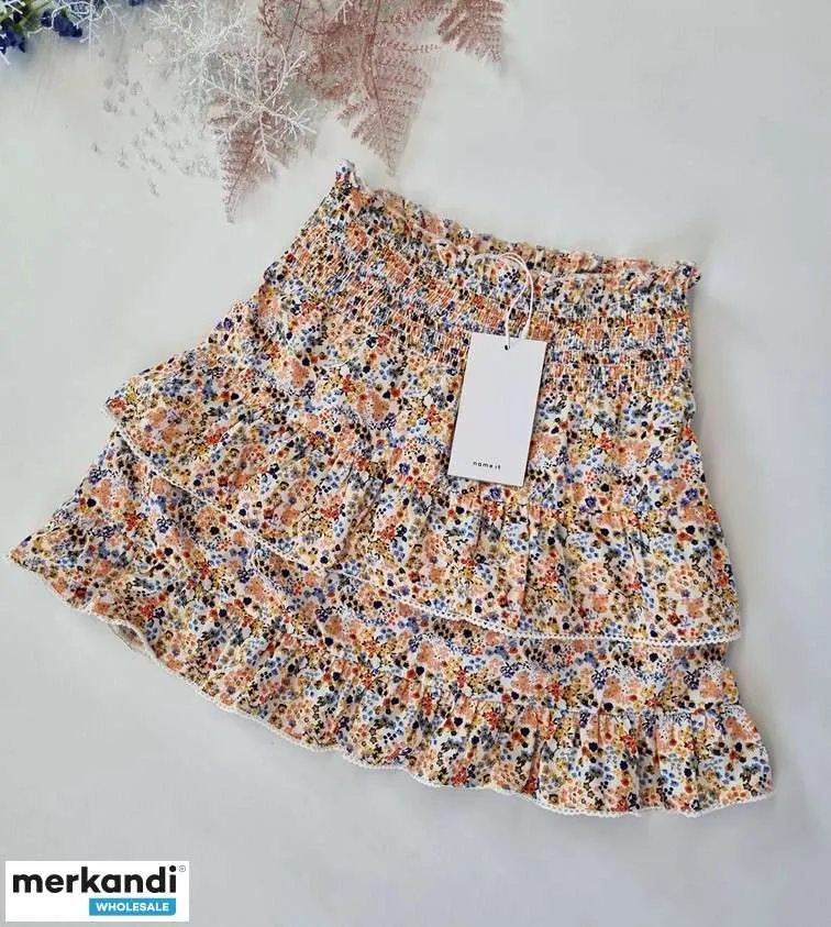 040021 mezcla infantil de BESTSELLER: vaqueros, sudaderas con capucha, camisetas, jerséis, vestidos, jerséis...