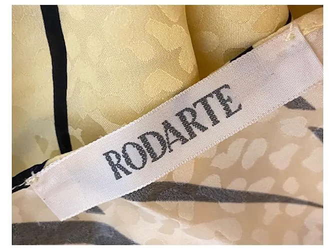 Autre Marque Vestido de seda amarillo con corsage de Rodarte. 