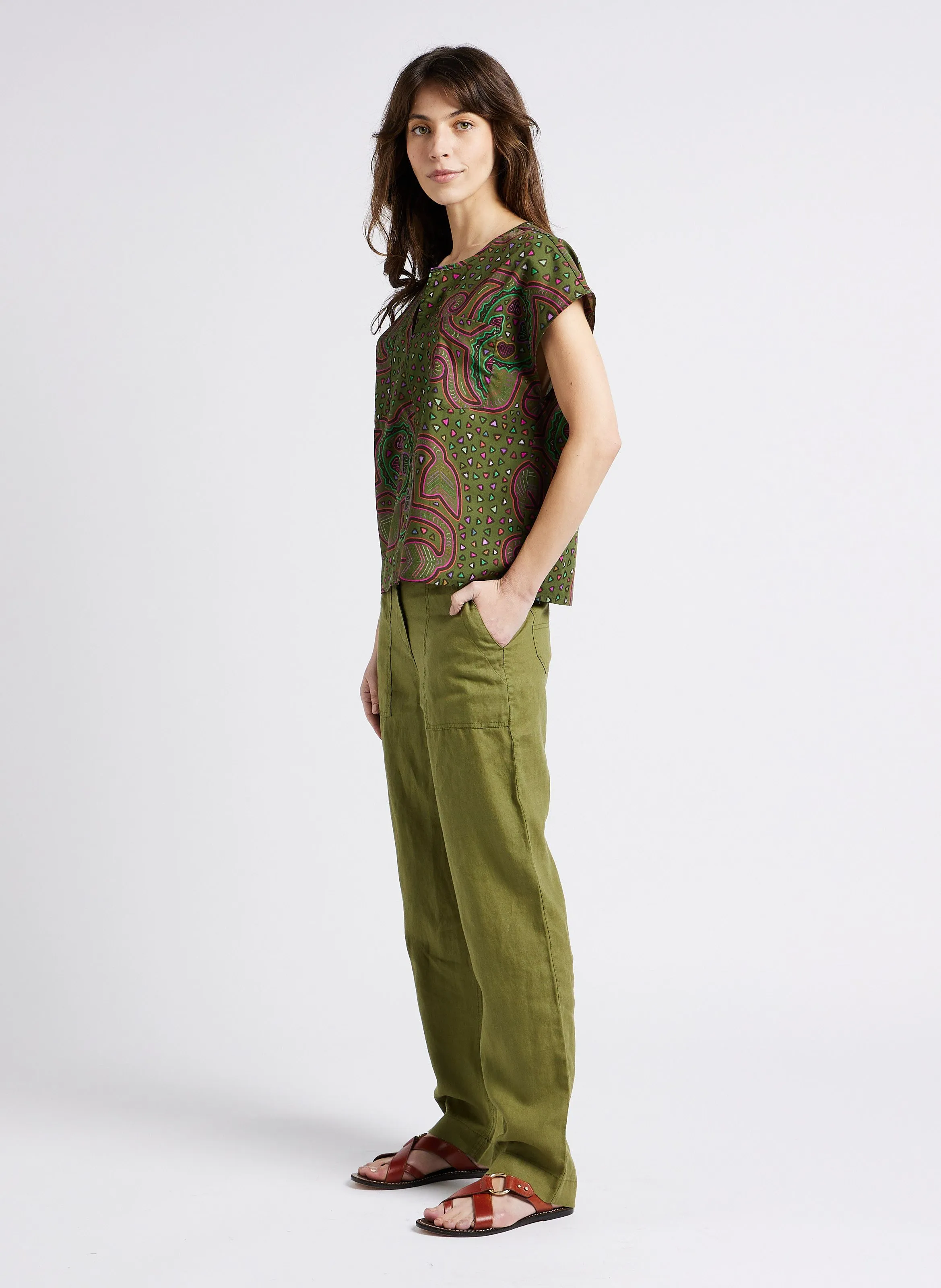 BENSIMON HUGUES  PANTALóN RECTO DE LINO EN CAQUI