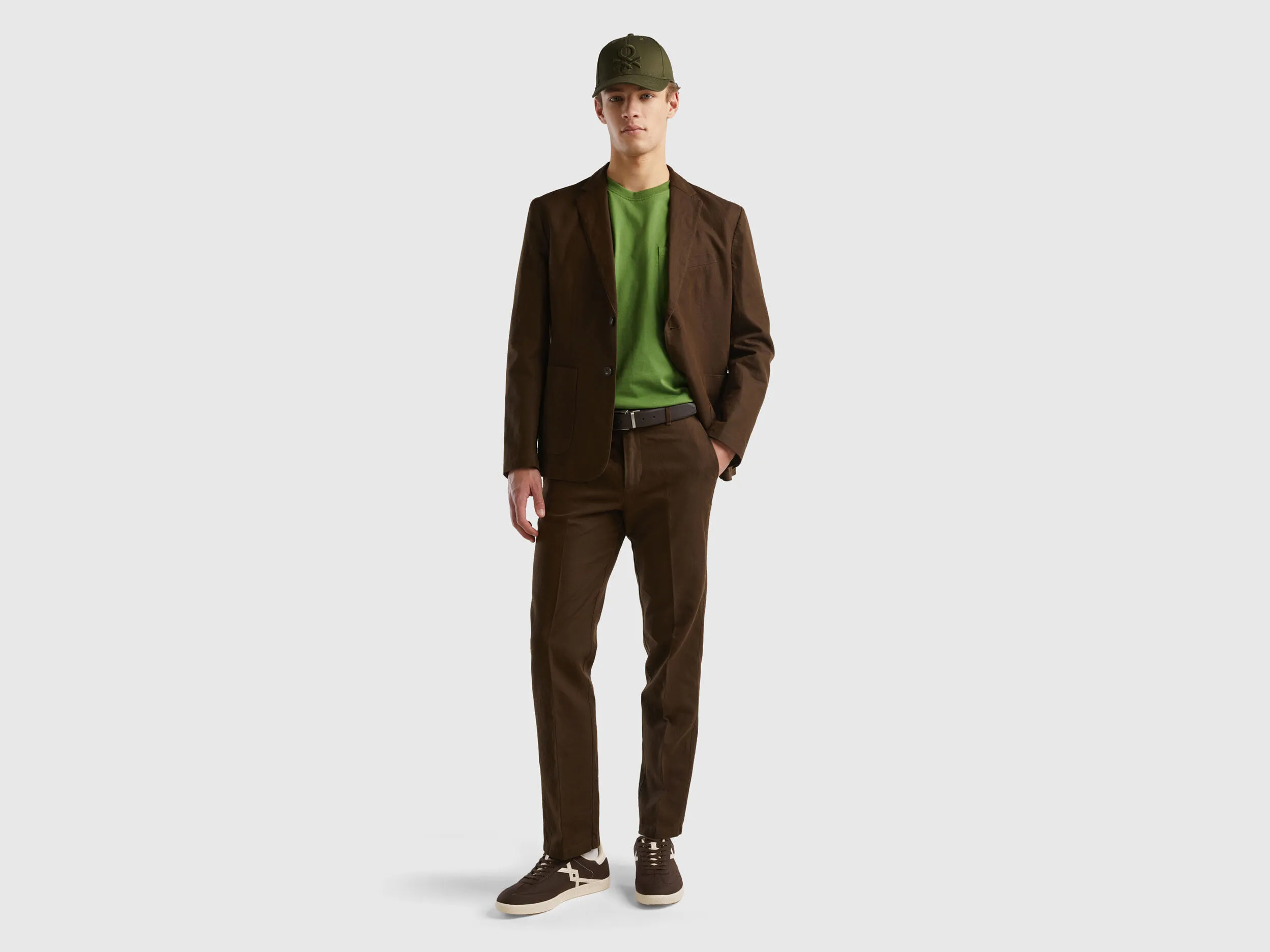 Blazer slim fit de lino mixto