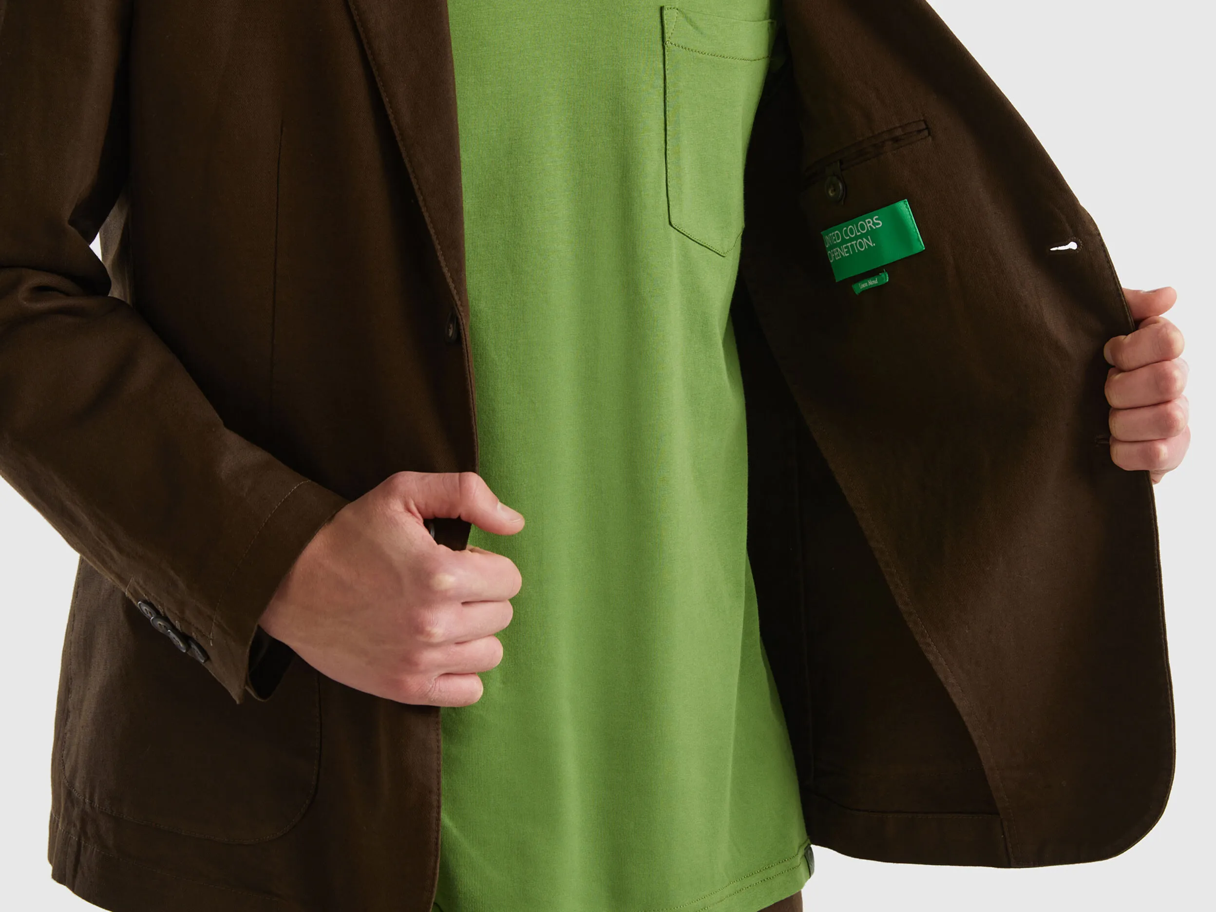 Blazer slim fit de lino mixto