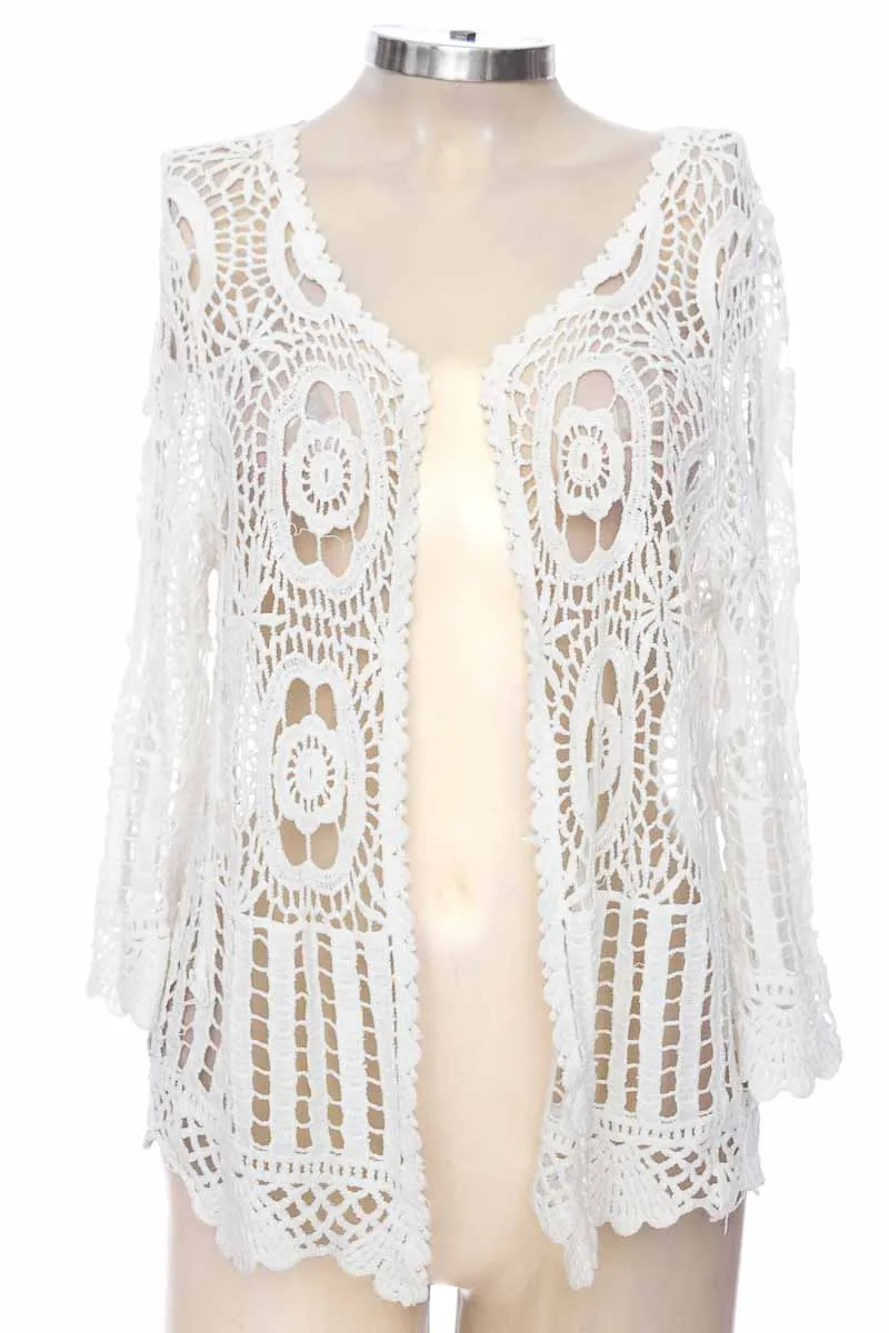 BLUSA COLOR BLANCO  CLOSEANDO