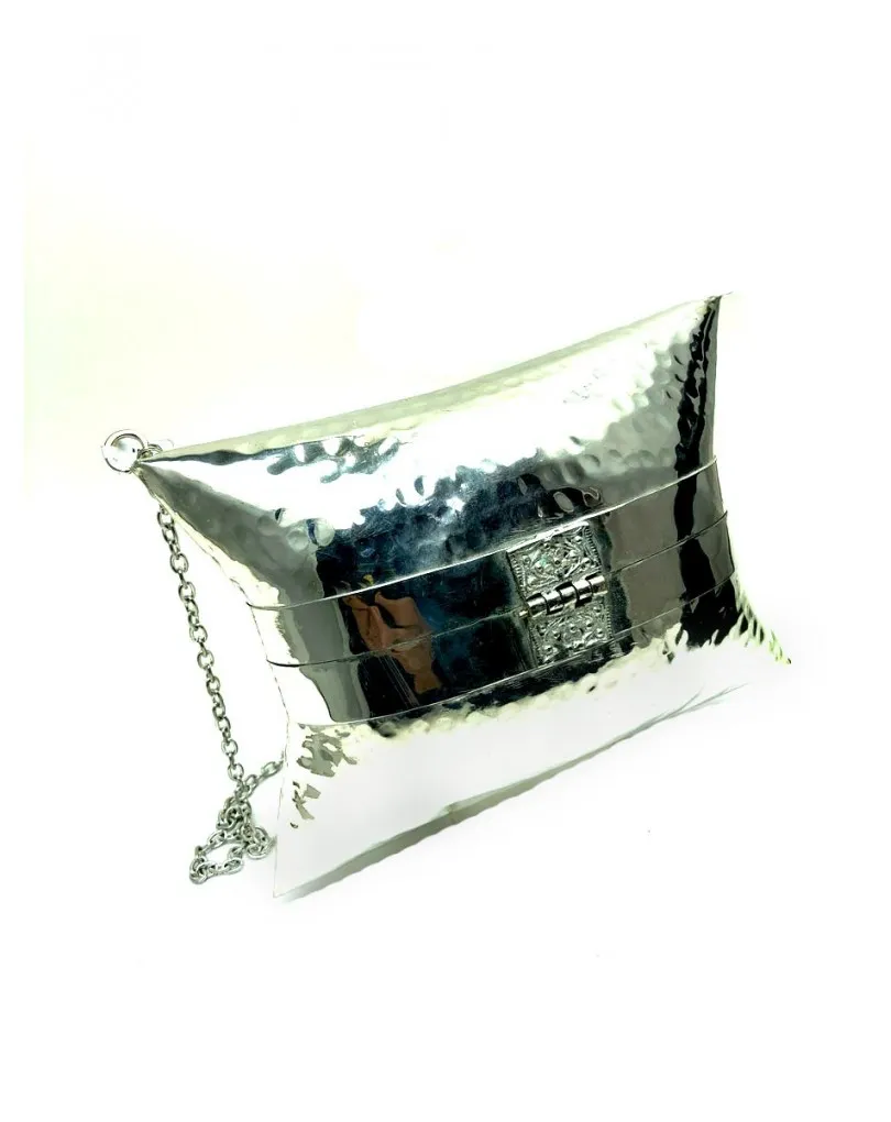 BOLSOS DE FIESTA PLATEADOS CAJA TIPO COFRE HUELLA