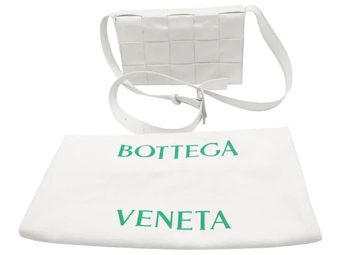 Bottega Veneta Cassette Bag en piel de becerro blanca Cuero Blanco 