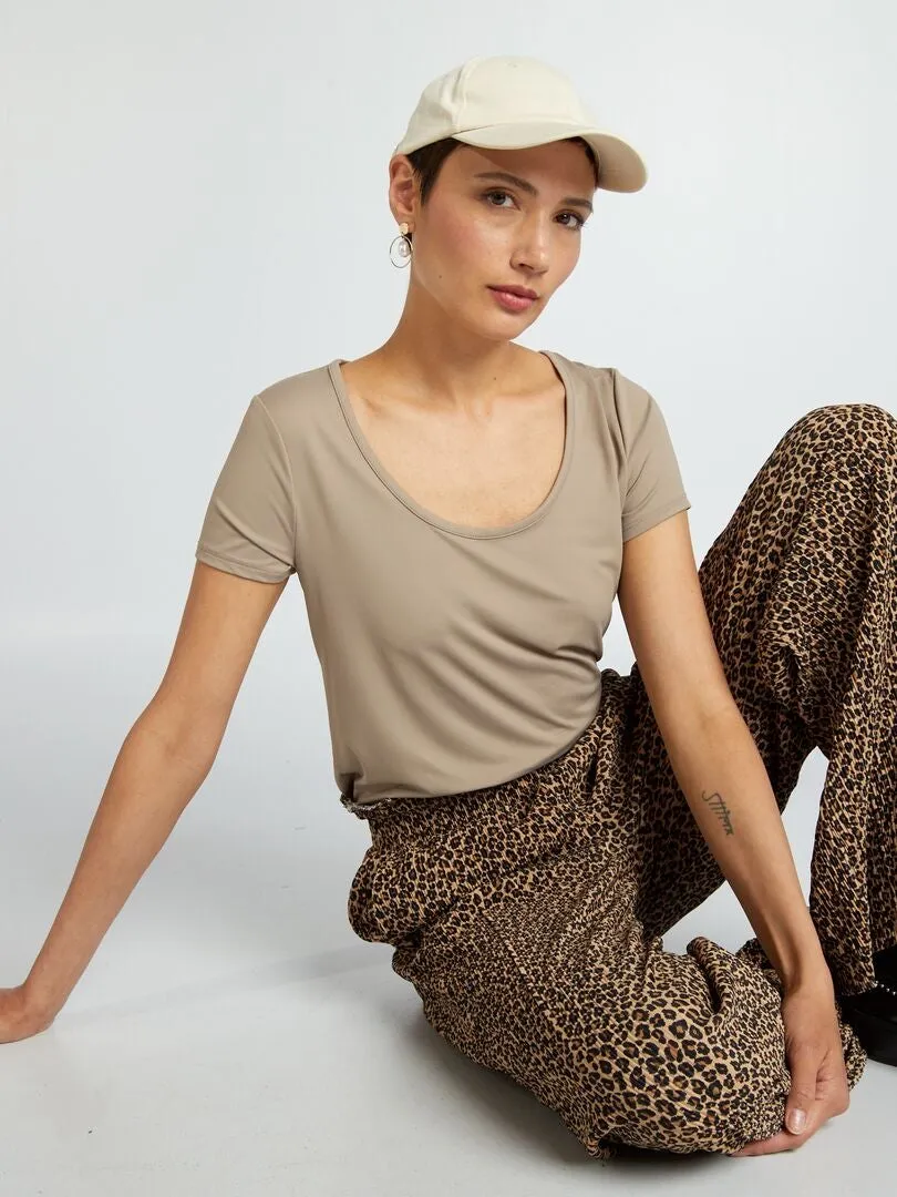 CAMISETA DE MANGA CORTA DE MICROFIBRA  BEIGE