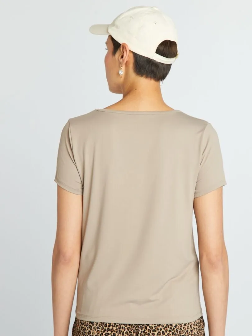 CAMISETA DE MANGA CORTA DE MICROFIBRA  BEIGE