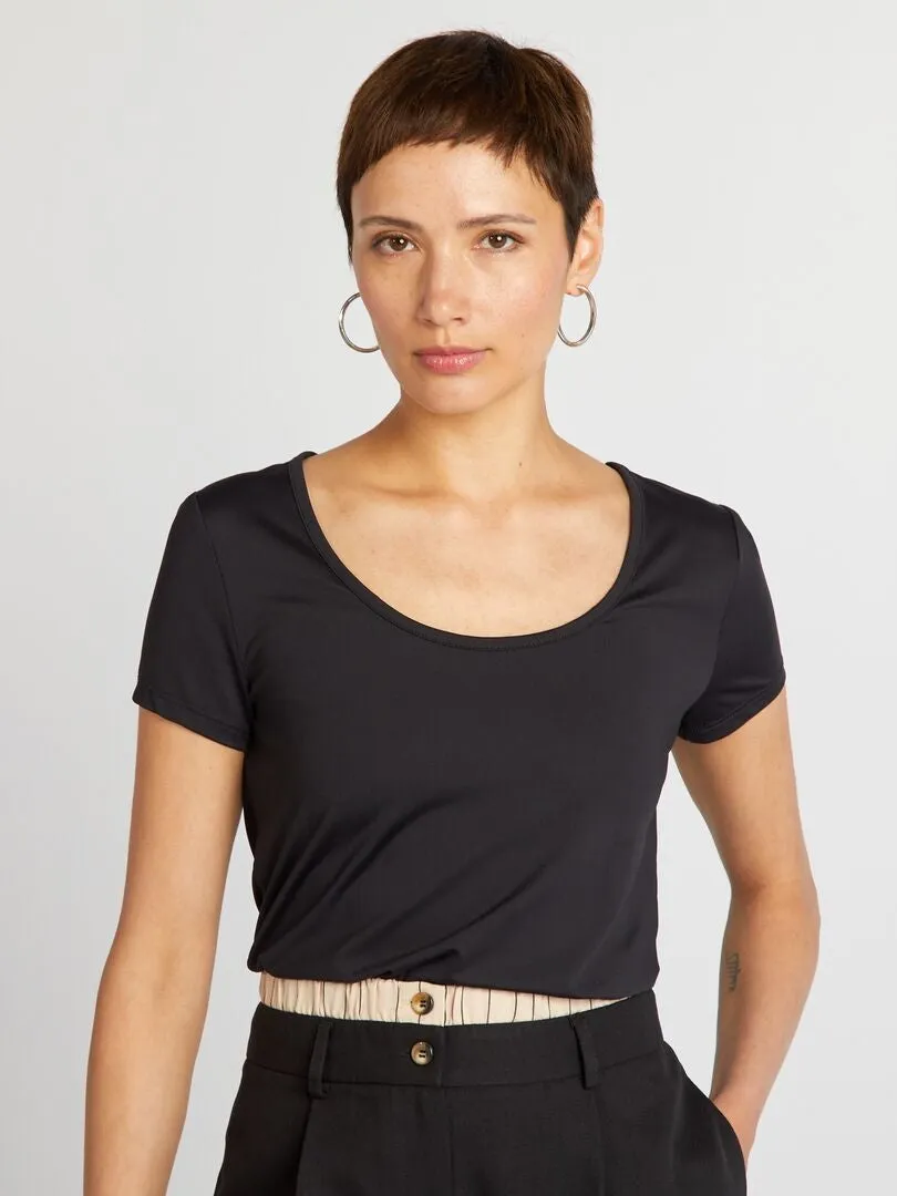 CAMISETA DE MANGA CORTA DE MICROFIBRA  NEGRO