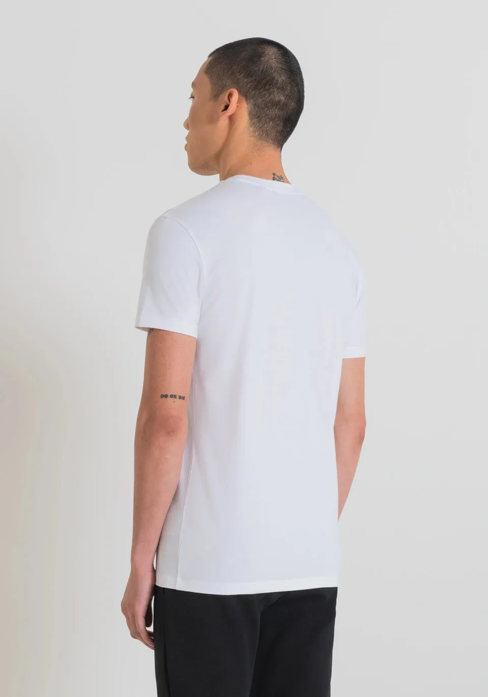 CAMISETA MORATO  MMKS02346 1000