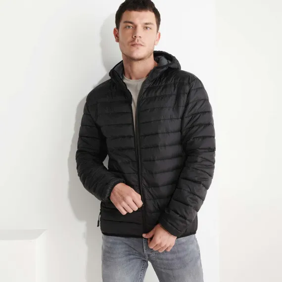 Chaqueta de hombre acolchada con relleno tacto pluma y capucha fija ajustada NORWAY ROLY