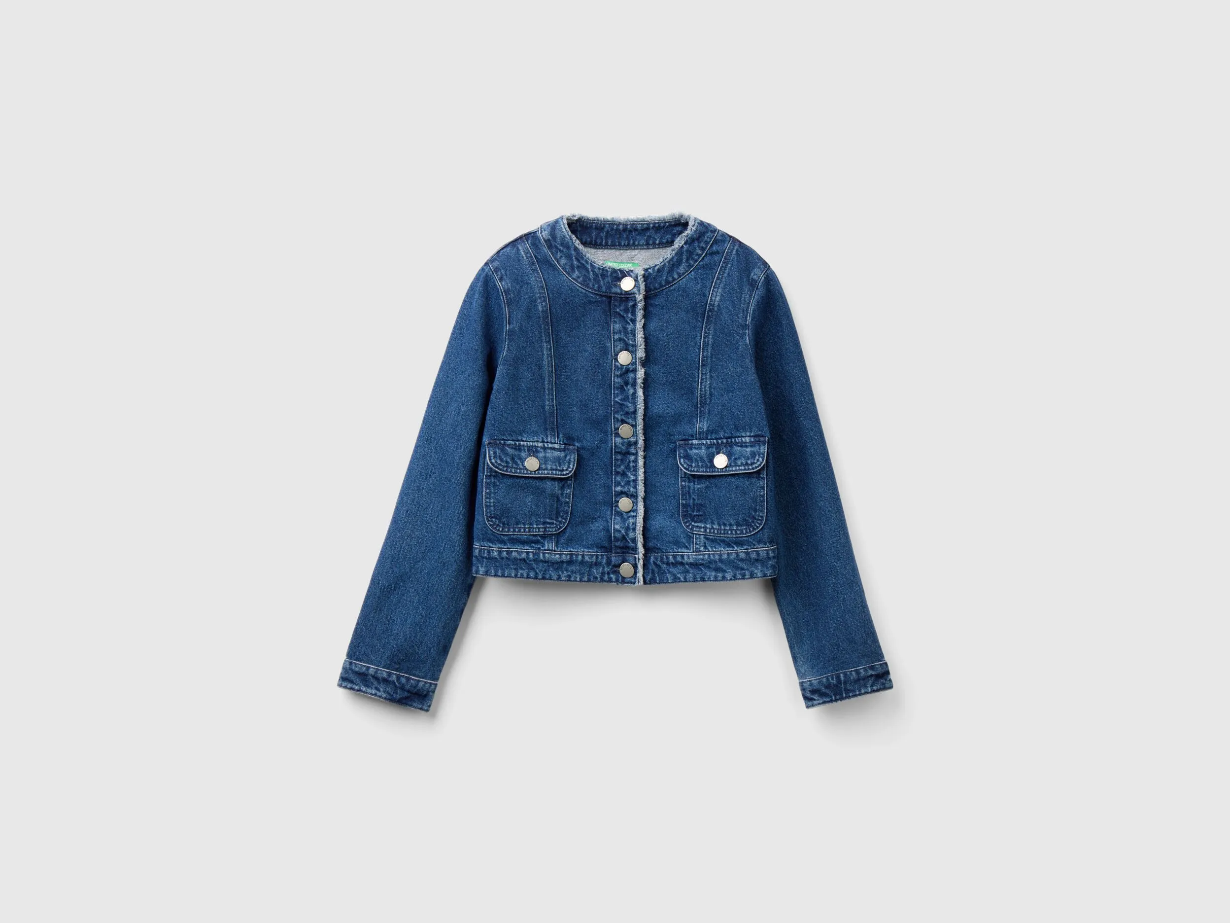 Chaqueta vaquera de cuello redondo