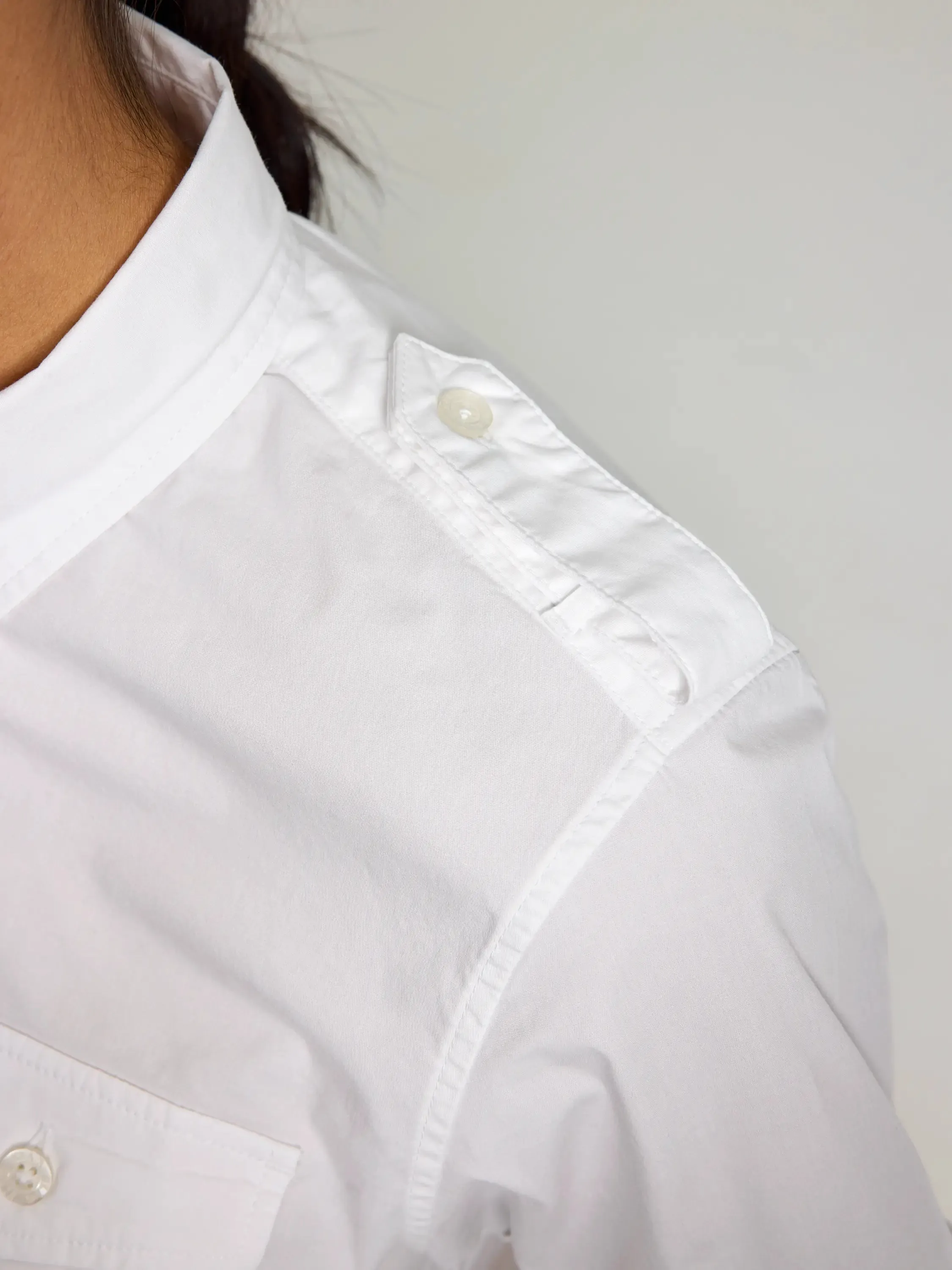 DECK WOMAN YACHT SHIRT Camisa de Anfitriona para Mujer