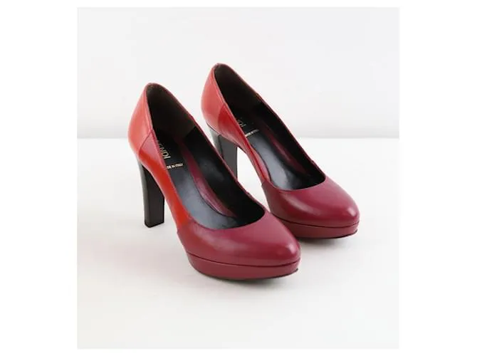 Fendi Tacones de cuero Rosa 