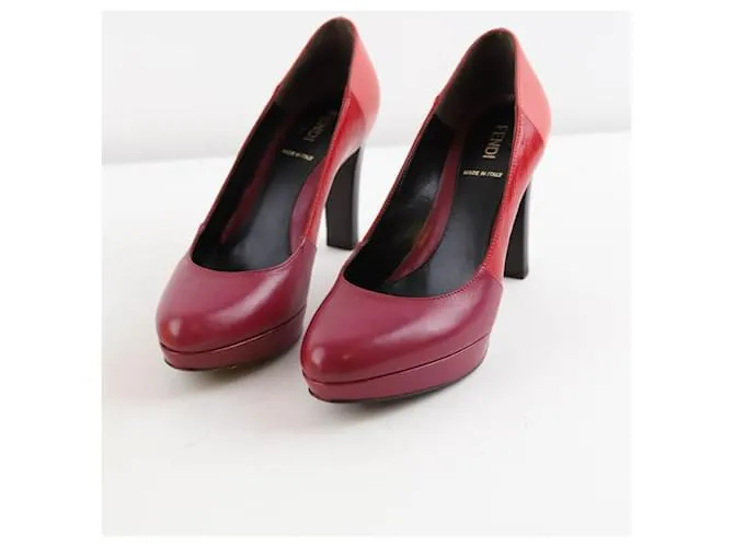 Fendi Tacones de cuero Rosa 