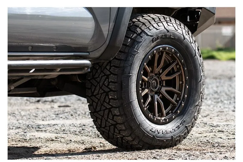 LLANTA DE ALEACIóN D681 REBEL 6 MATTE BRONZE BLACK BEAD RING FUEL 10.0X22 ET13 106,1 6X139,7