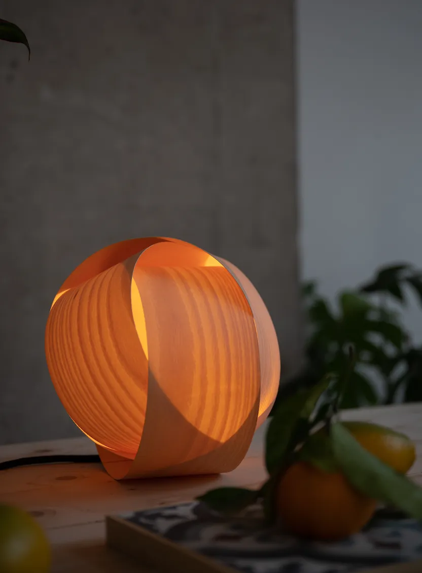 Lámpara Cabdell de madera de Haya