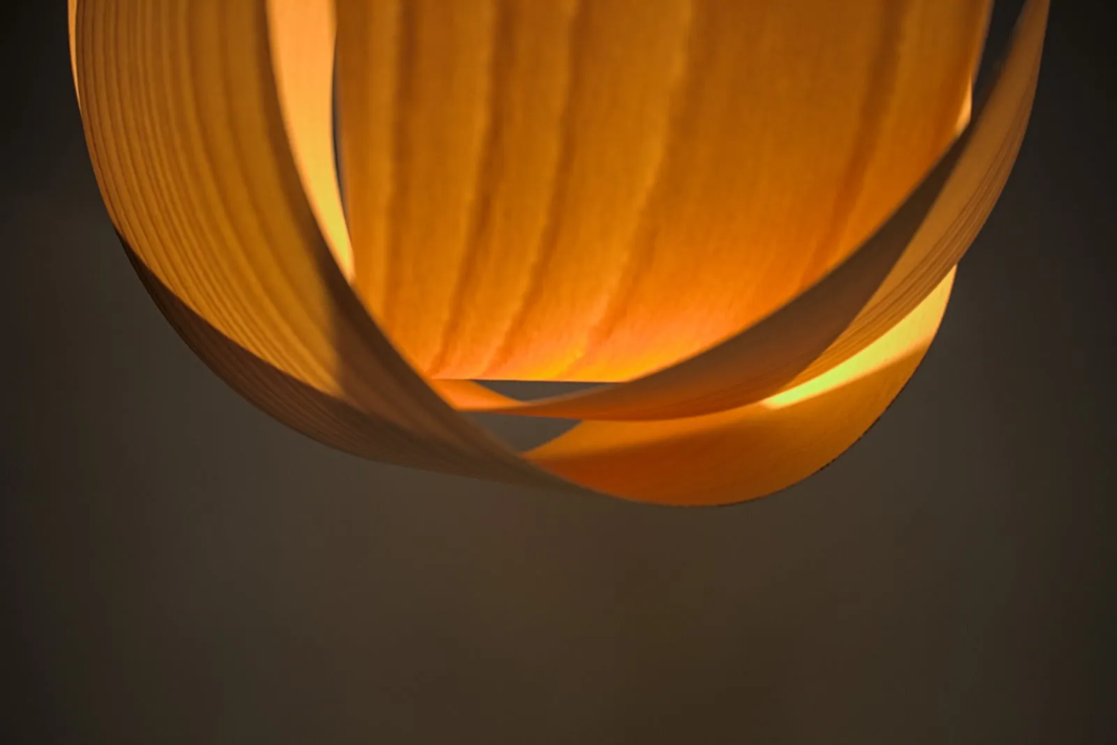 Lámpara Cabdell de madera de Haya