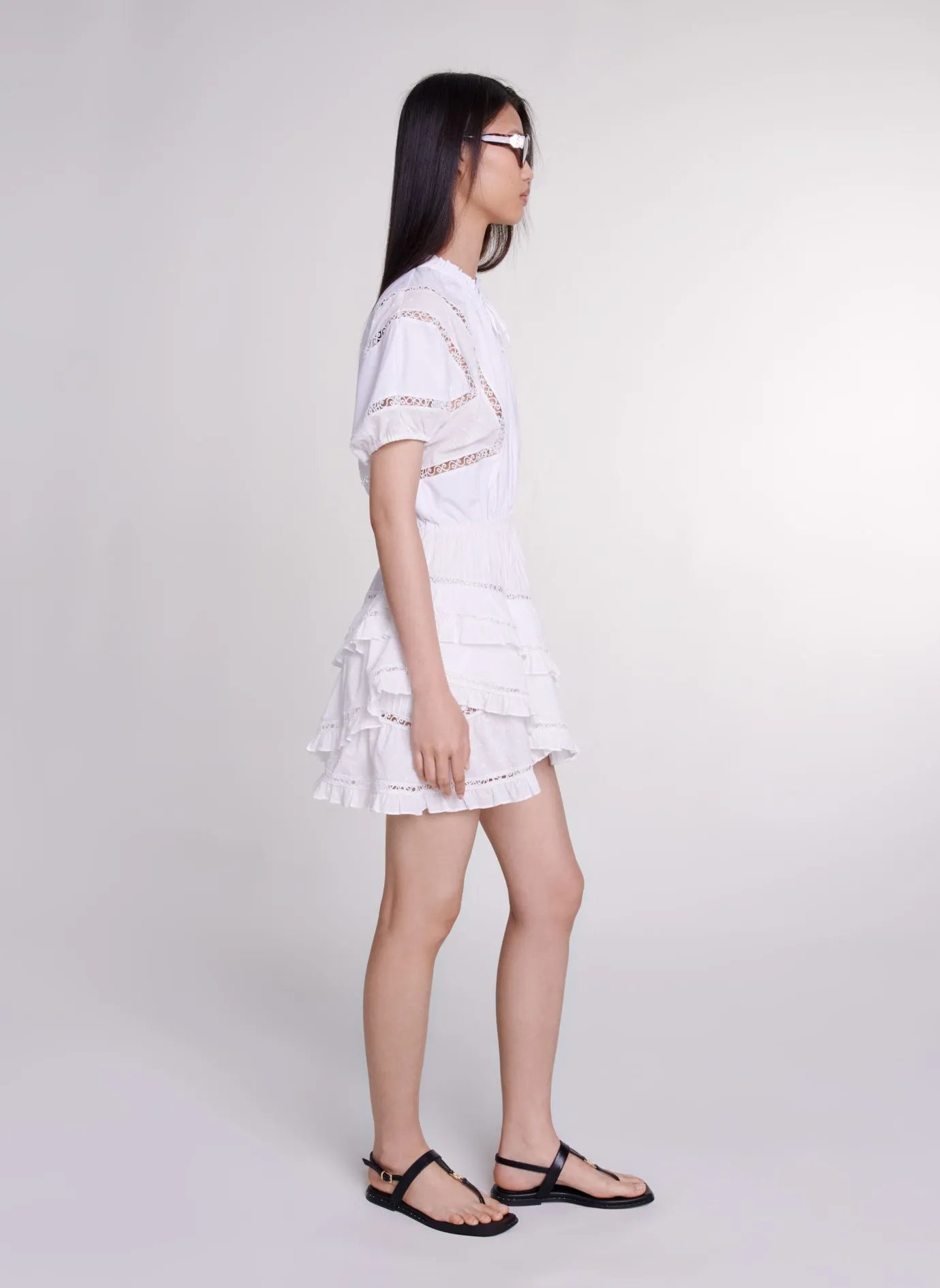 MAJE Vestido corto de cuello mao en algodón bordado en blanco