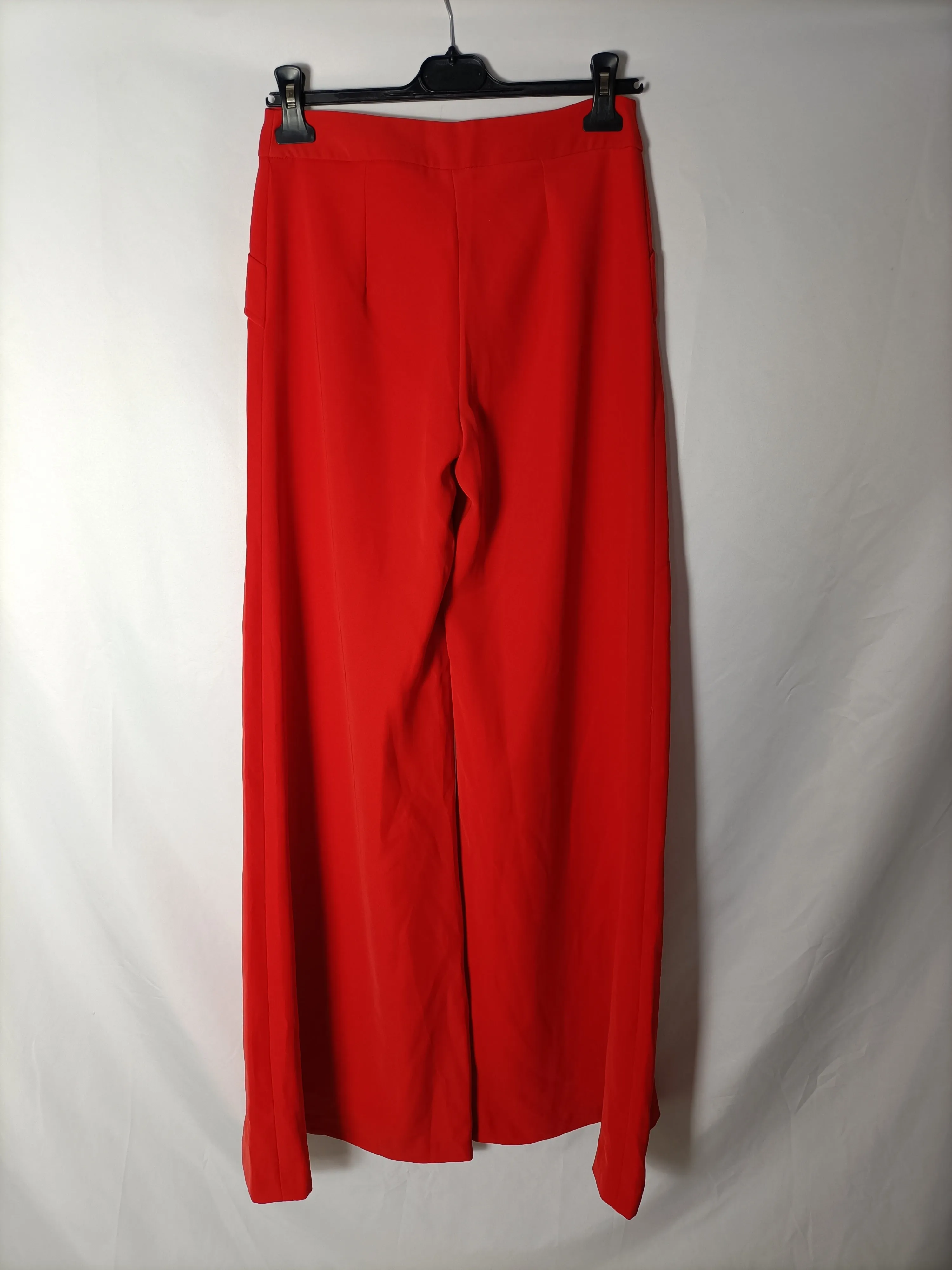 MUST. Pantalón palazzo rojo. T 38