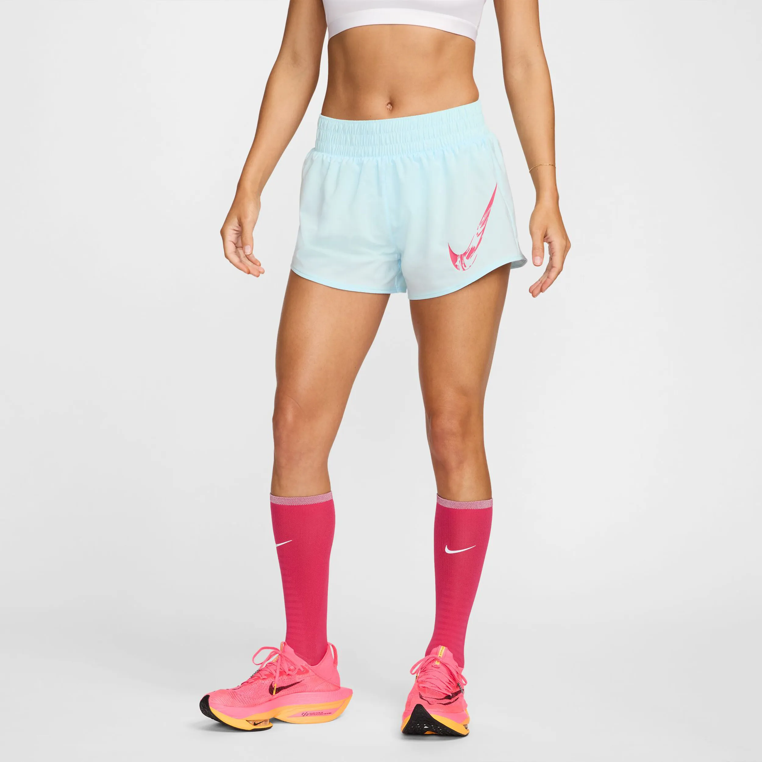 NIKE DRIFIT ONE SWOOSH PANTALONES CORTOS MUJERES
