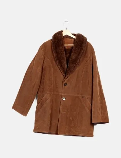 NoName Abrigo marron detalle pelo