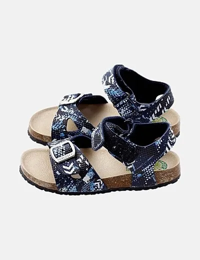 Pablosky Sandalia azul estampada