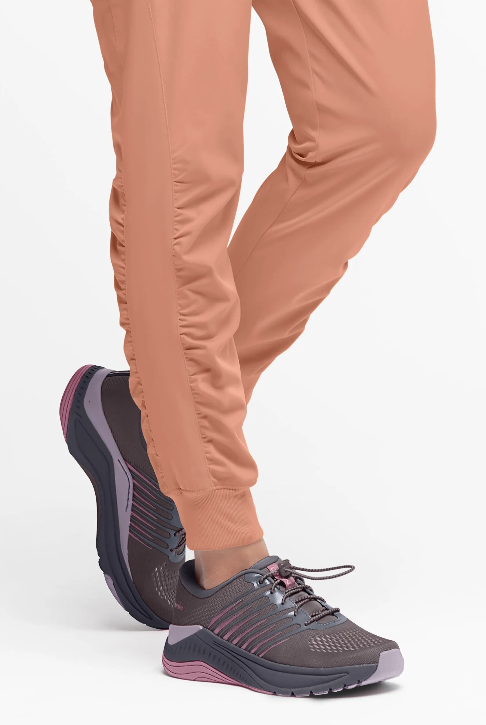 Pantalón médico WhisperLite Calla estilo cargo con pierna fruncida y 6 bolsillos para mujer