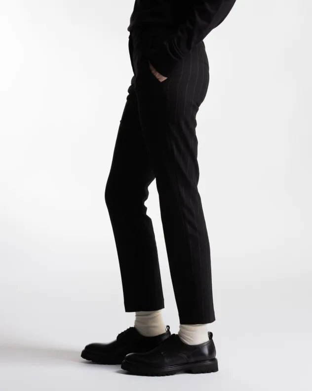 pantalones clásicos Versace Jeans Couture 75HAA112 Negro