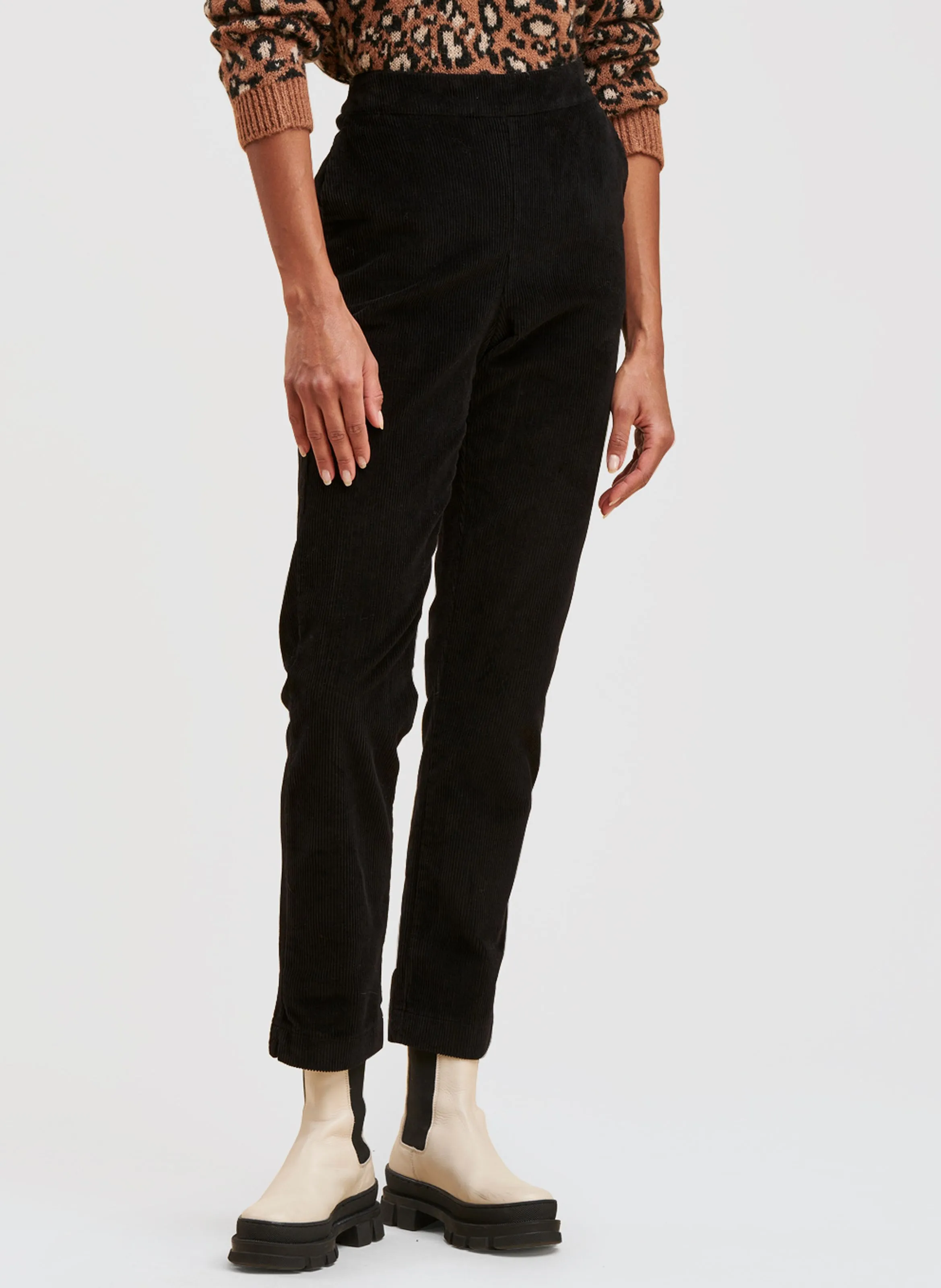 Pantalón recto de mezcla de algodón de talle alto en negro