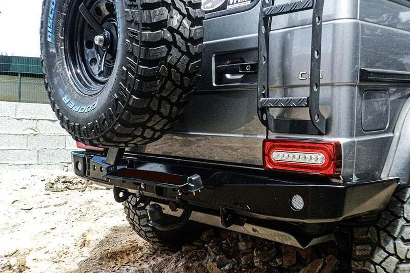 Parachoques trasero con doble soporte de rueda Mercedes Clase G