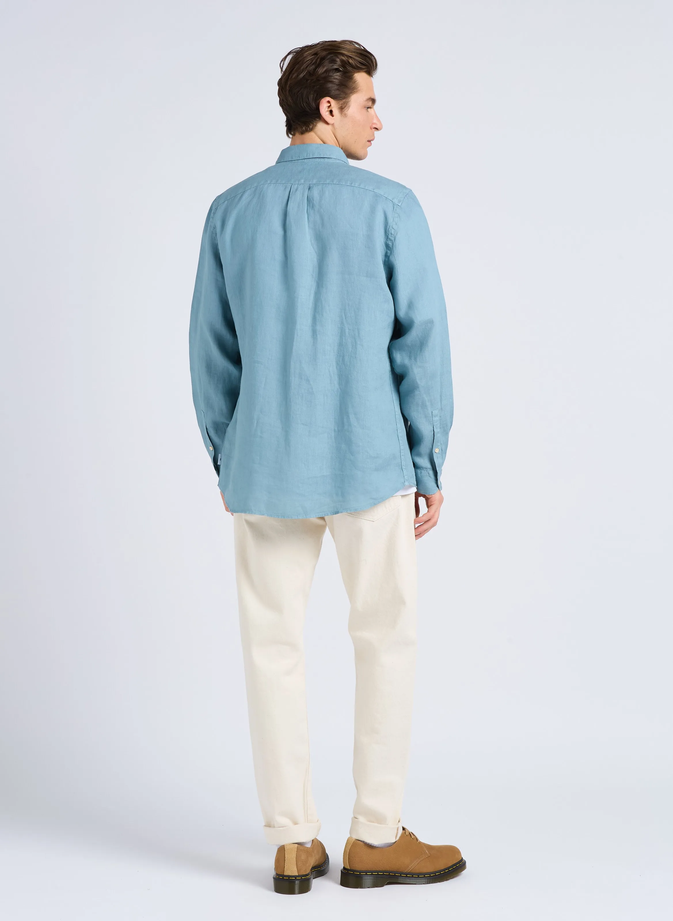 PAUL SMITH Camisa regular fit de lino con cuello italiano en azul