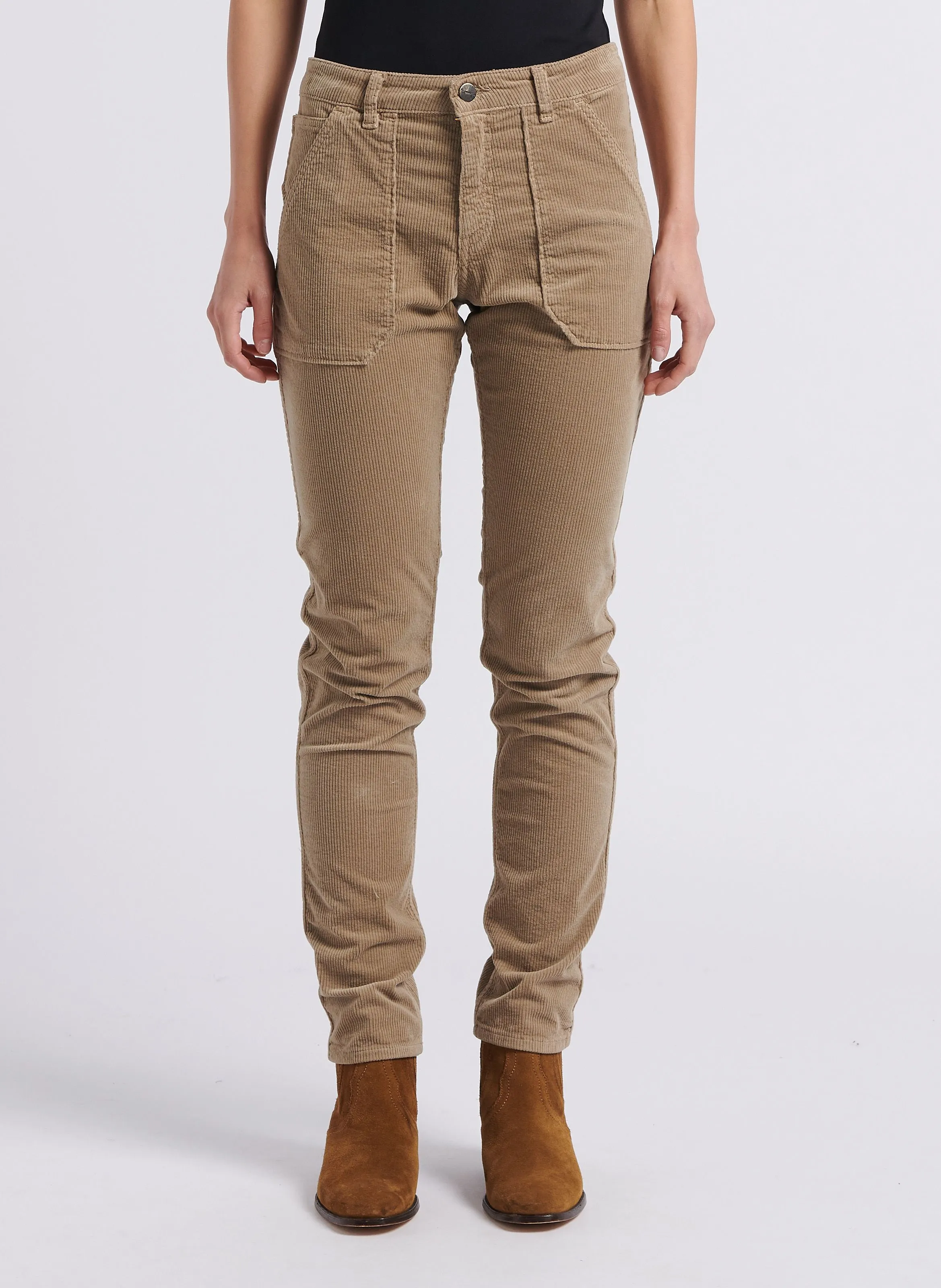 PIERCE  PANTALóN SLIM DE PANA EN BEIGE