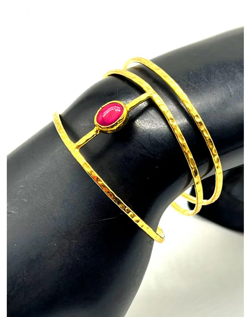 PULSERAS DORADAS DISEÑO ACTUAL CON PIEDRA NATURAL