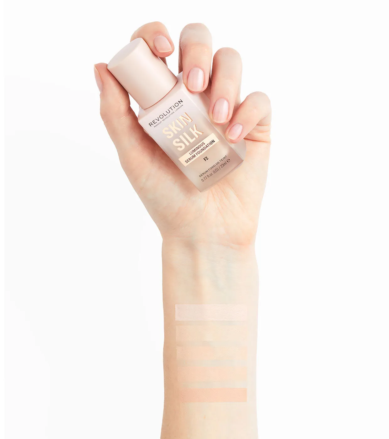 REVOLUTION  BASE DE MAQUILLAJE SKIN SILK SERUM FOUNDATION  F4