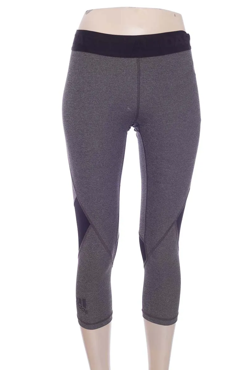 ROPA DEPORTIVA / SALIDA DE BAñO COLOR GRIS  ADIDAS