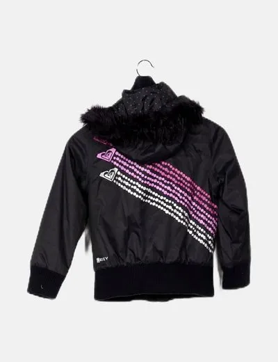 Roxy Abrigo negro detalles rosas