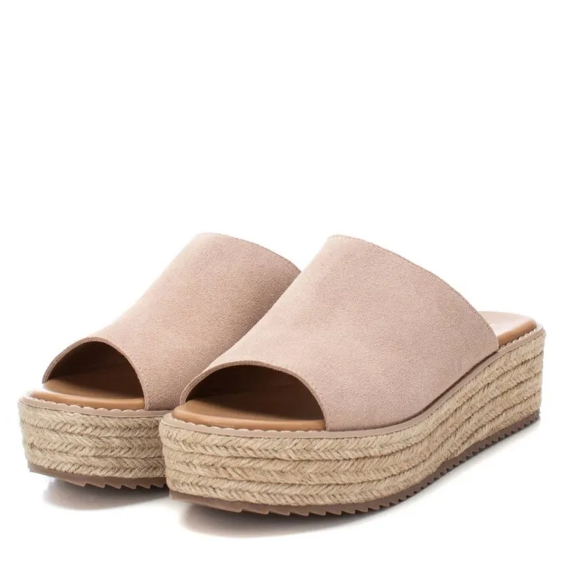 Sandalia de mujer XTI 142557 Beige