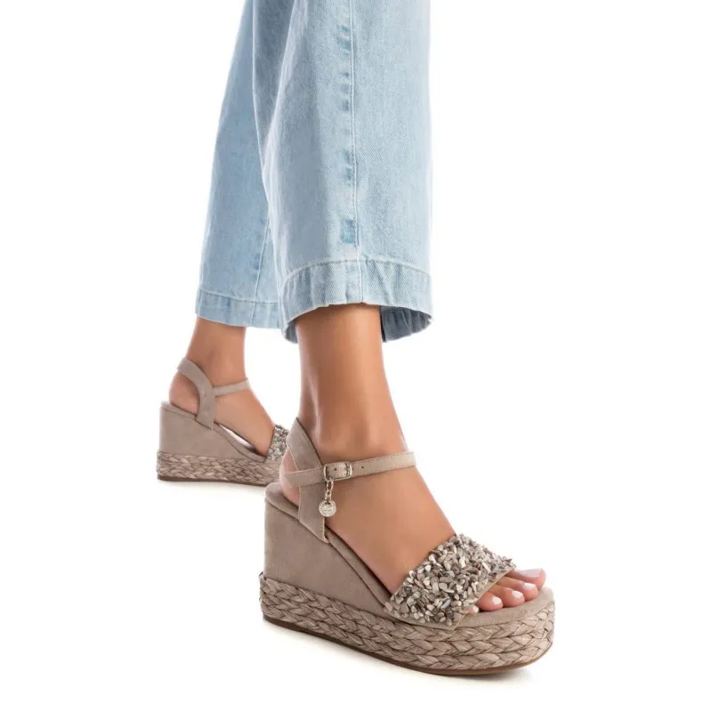 Sandalia de mujer XTI 142673 Beige