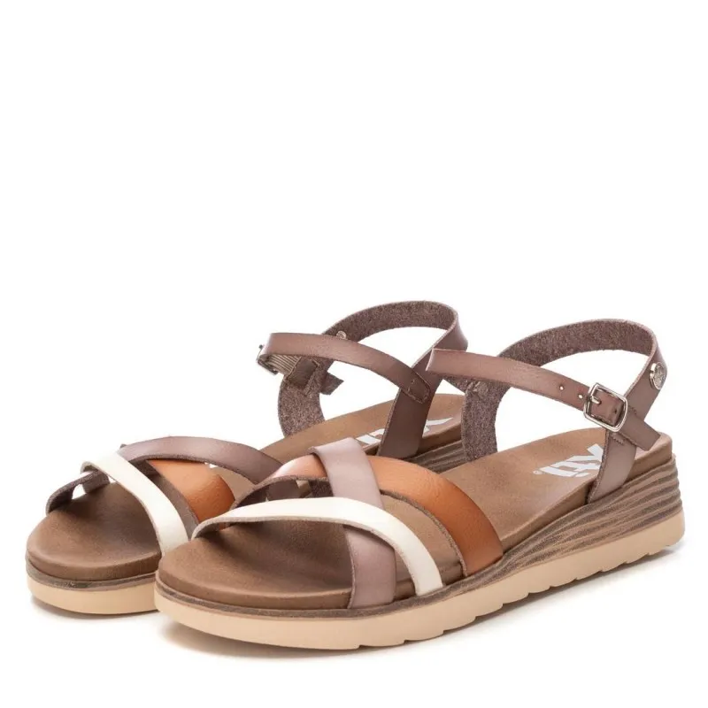 Sandalia de mujer XTI 142848 Beige