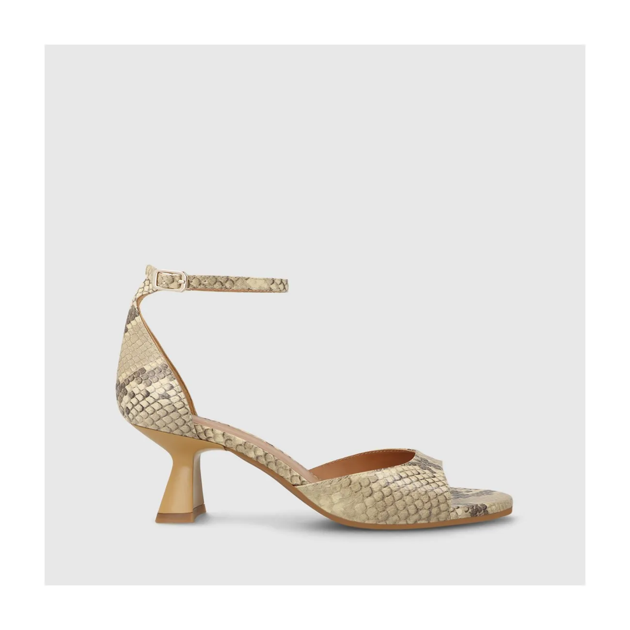 SANDALIAS BEIGE KIS4461SR