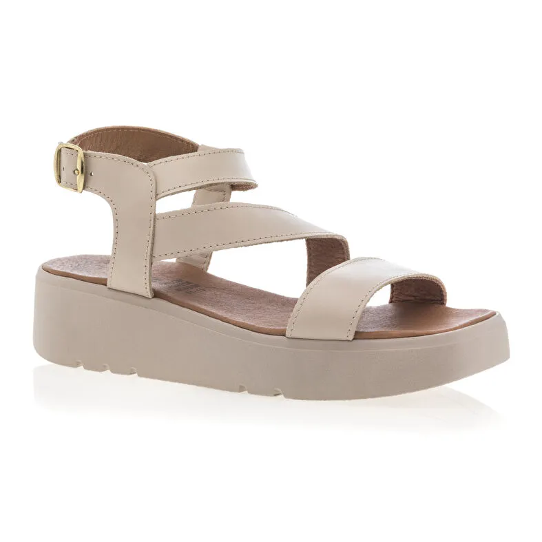 Sandalias/ descalzo mujer beige