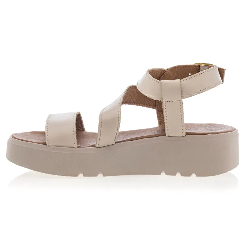 Sandalias/ descalzo mujer beige