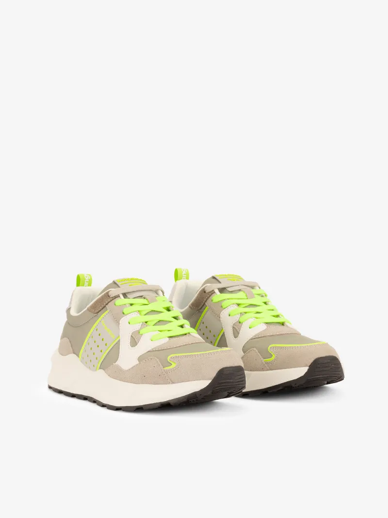 SAPATILHA KANGAROOS EM PELE ACAMURÇADA COMBINADA COM NYLON DE ATACADOR COM SOLA ESTILO RUNNING