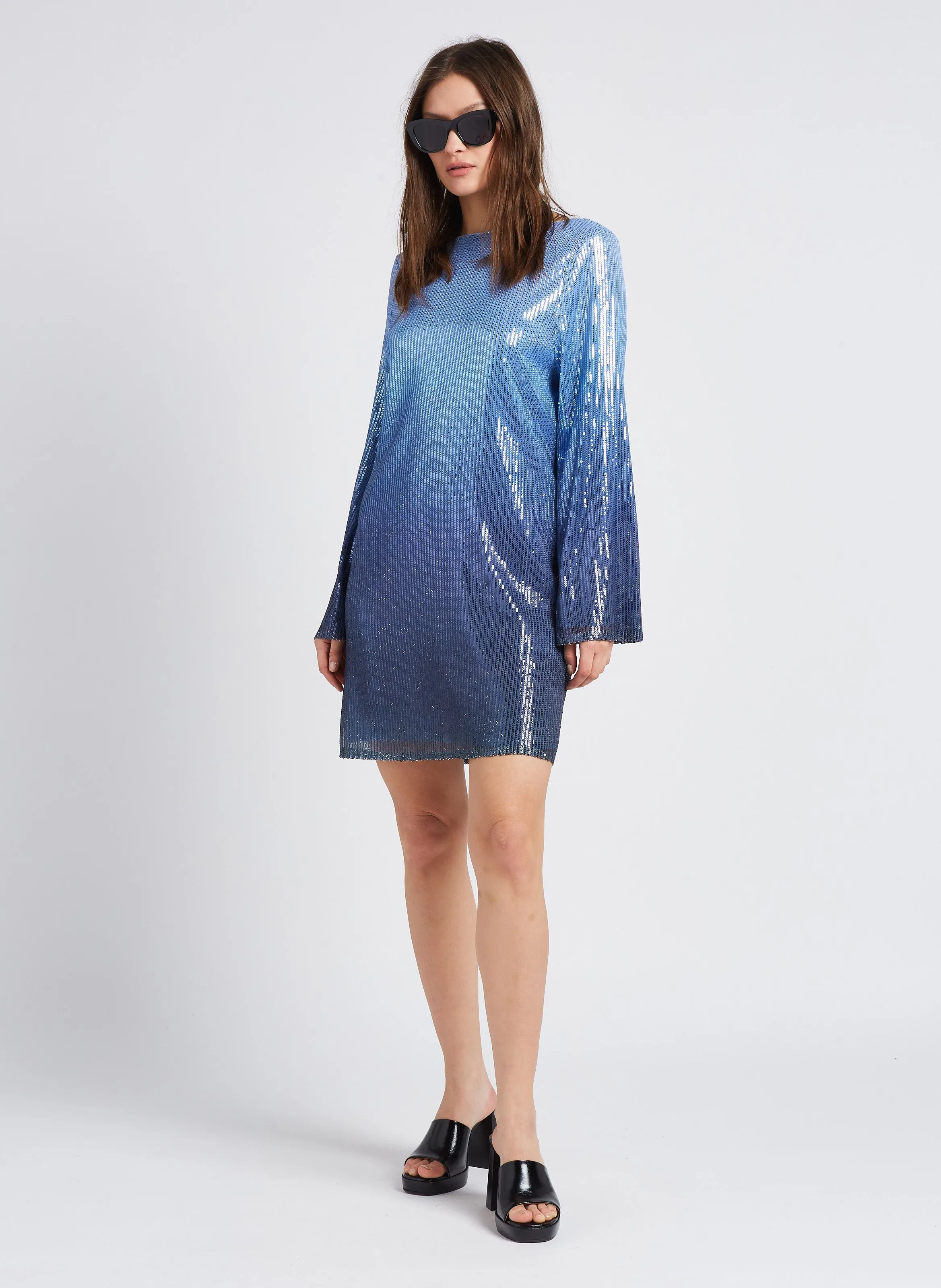 SAVIDA  VESTIDO CORTO CON ESPALDA DESCUBIERTA Y BRILLOS EN AZUL