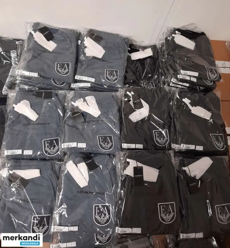 Sudaderas y pantalones de chándal para hombre Emporio Armani
