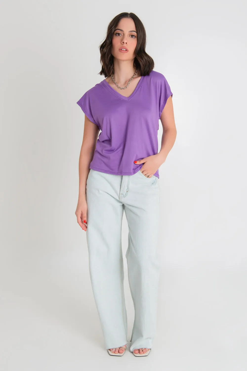Top oversized cuello v manga corta