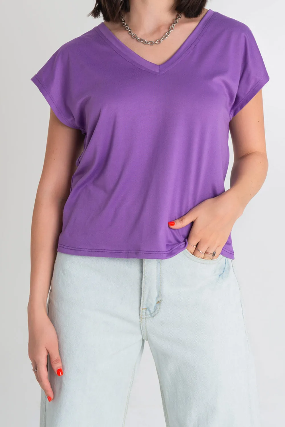 Top oversized cuello v manga corta