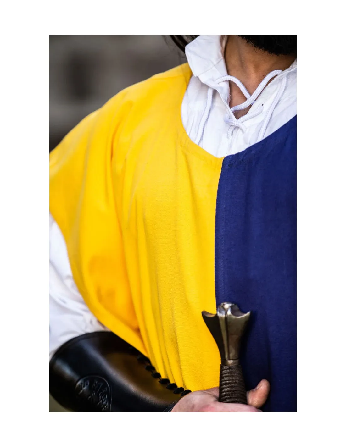 TúNICA MEDIEVAL BIPART FROJOERICK, AZULAMARILLO