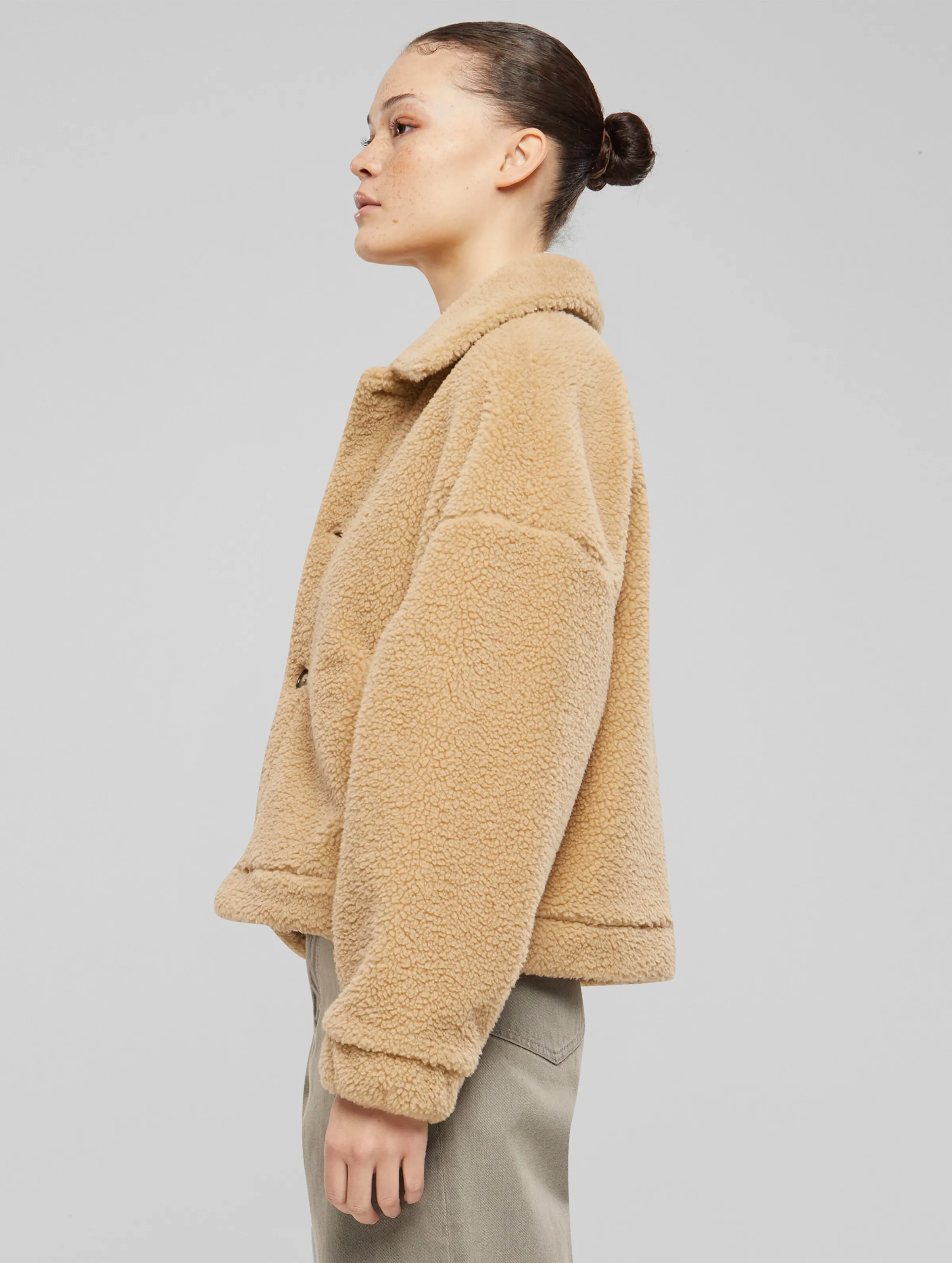 Urban Classics Urban Classics Ladies Short Sherpa Button Winterjacken