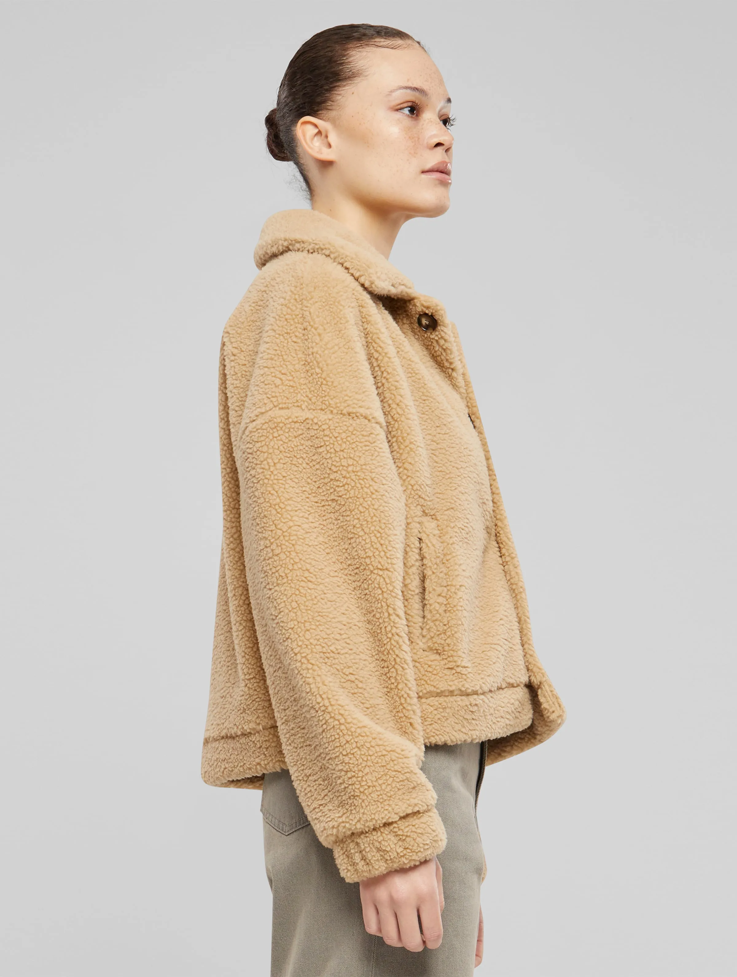 Urban Classics Urban Classics Ladies Short Sherpa Button Winterjacken