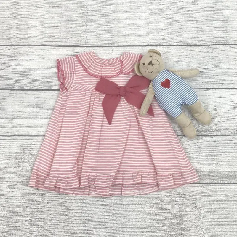 Vestido con capota bebe niña